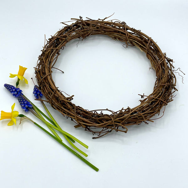 Natural Vine Wreath (25cm)